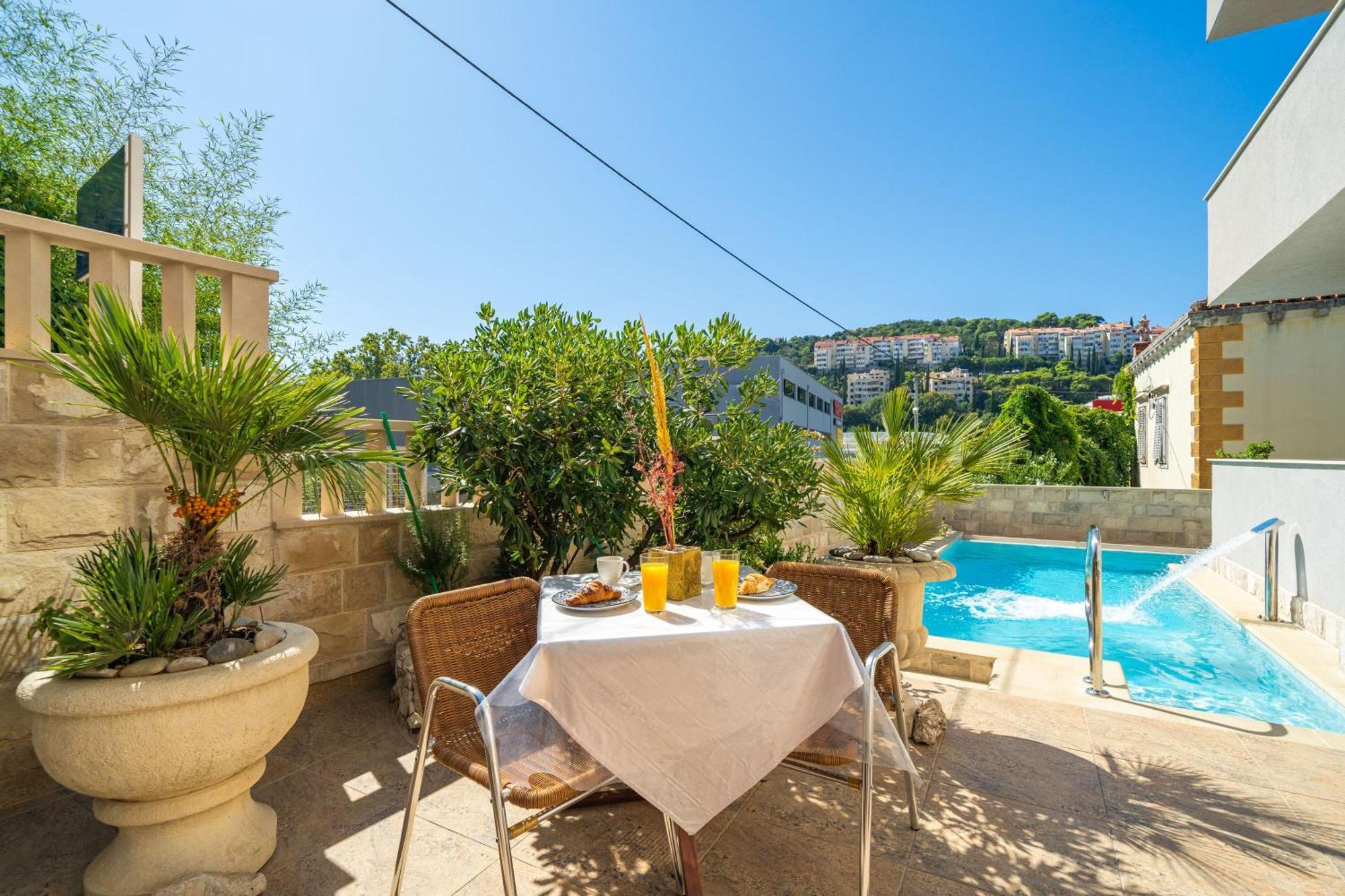 Apartments Villa Aura - Adult Only Dubrovnik Exterior photo