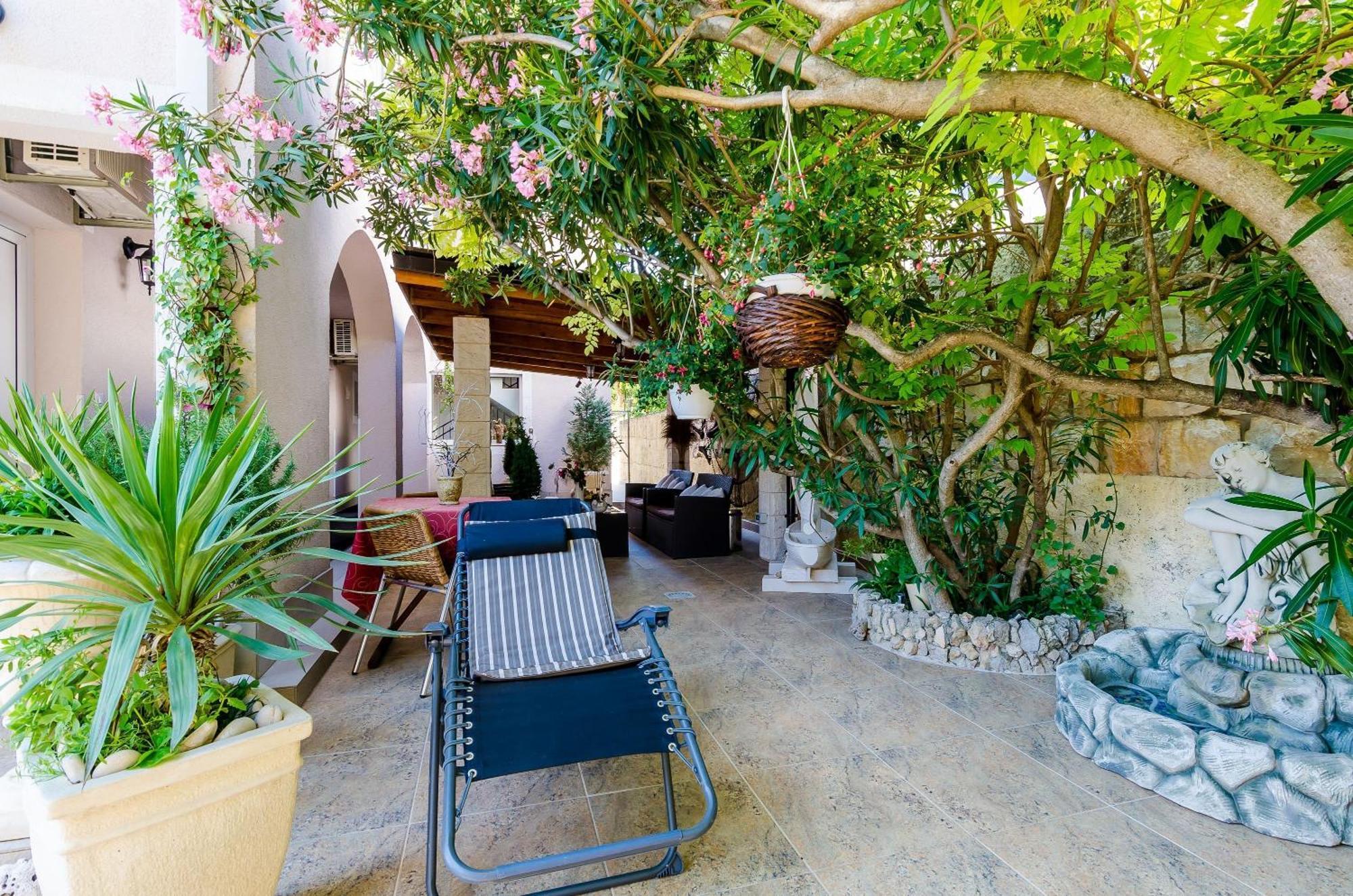 Apartments Villa Aura - Adult Only Dubrovnik Room photo