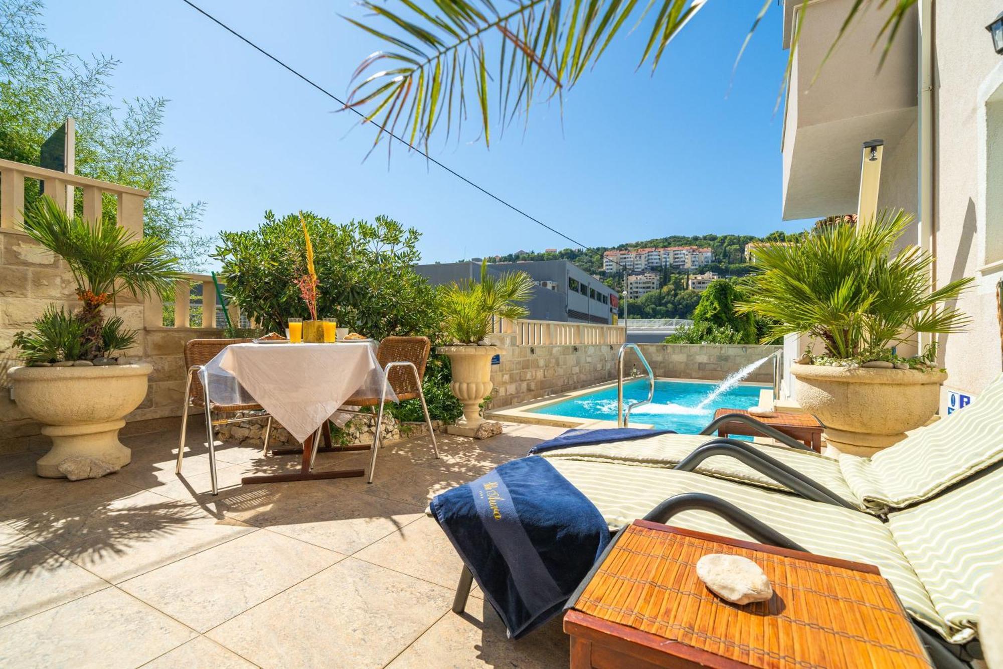 Apartments Villa Aura - Adult Only Dubrovnik Exterior photo