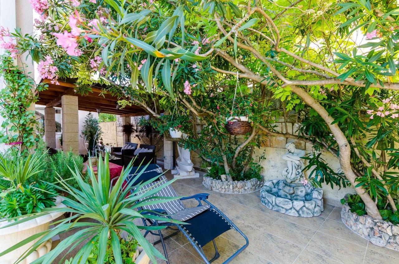 Apartments Villa Aura - Adult Only Dubrovnik Room photo